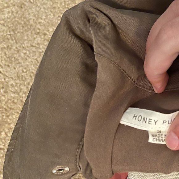 ‎Honey Punch Cargo Jacket - Picture 3 of 3